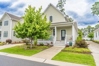 Building Photo - 420 Manning Square