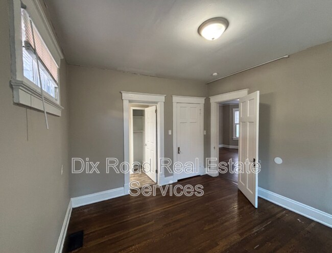 Building Photo - 3517 Trimble Ave