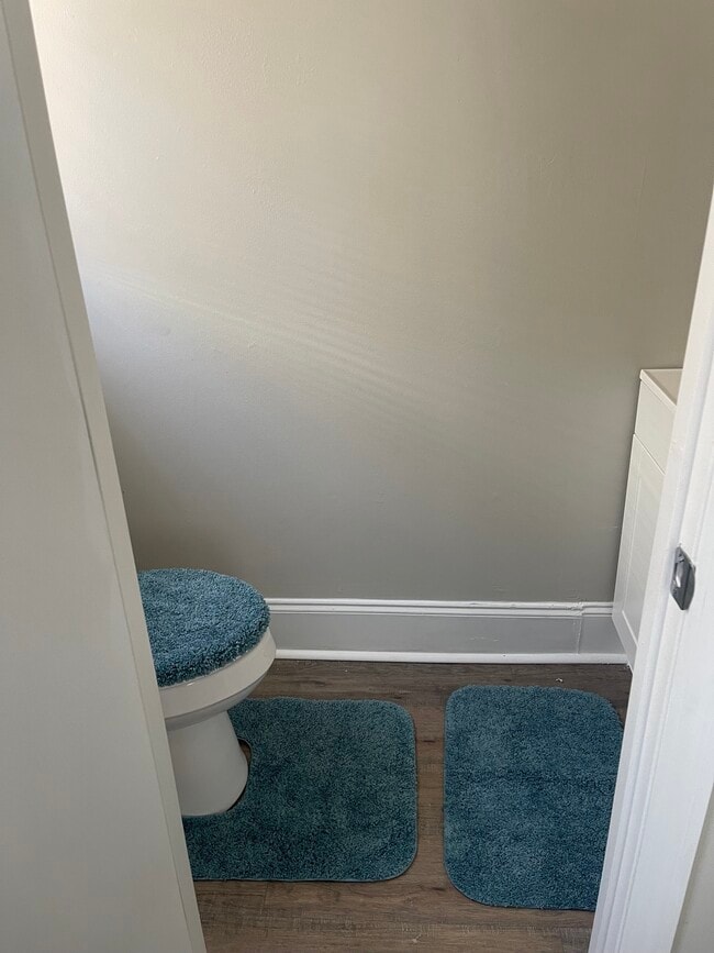 Building Photo - 225 William Hardin Rd