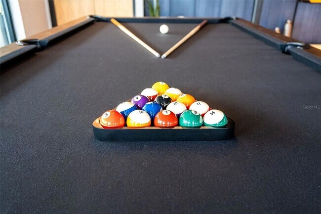 Building Photo - 1991 Main St