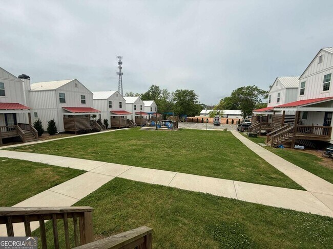 Building Photo - 790 Grove St