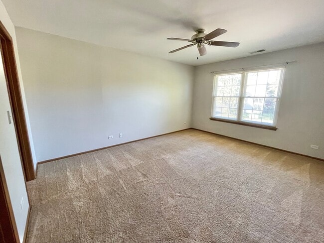 Building Photo - 636 Stone Brook Ct