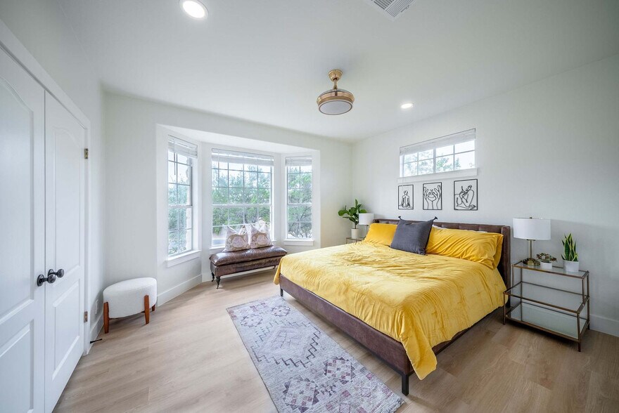 Building Photo - 8902 Feather Hill Rd