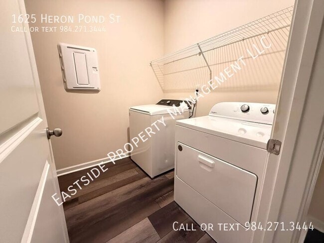 Building Photo - 1625 Heron Pond St