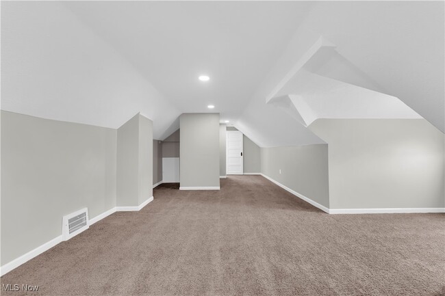 Building Photo - 25730 Shoreview Ave