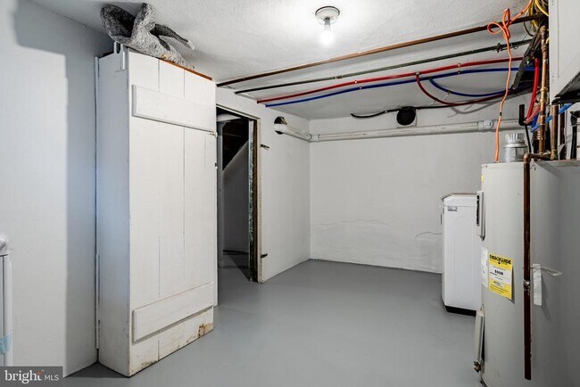 Building Photo - 310 W Biddle St