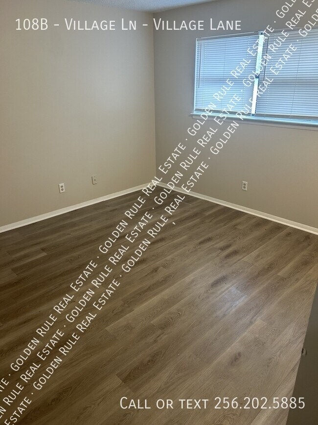 Building Photo - 108B - Village Ln-Village Lane