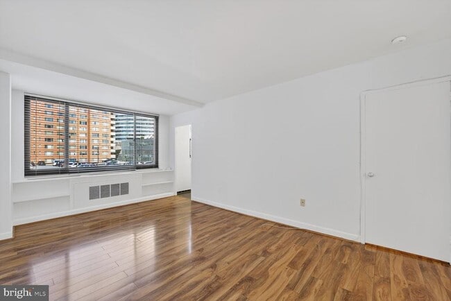 Building Photo - 1021 Arlington Blvd