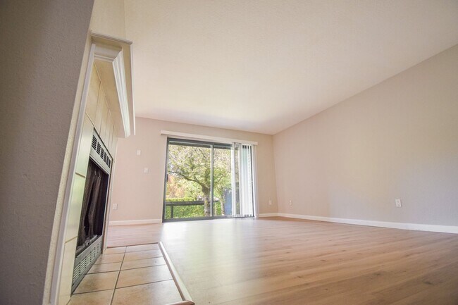 Building Photo - 9515 SW 146th Terrace