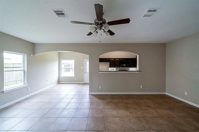Building Photo - 10703 Prillerman Trails Dr