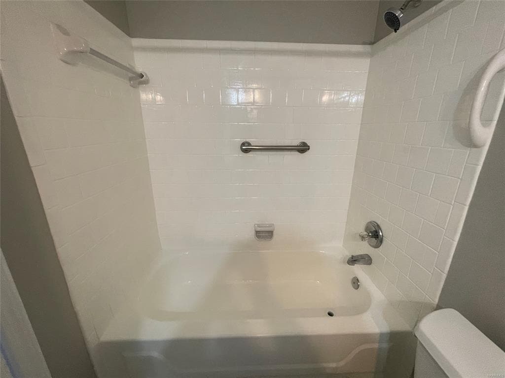 Building Photo - 7048 Epperson Dr