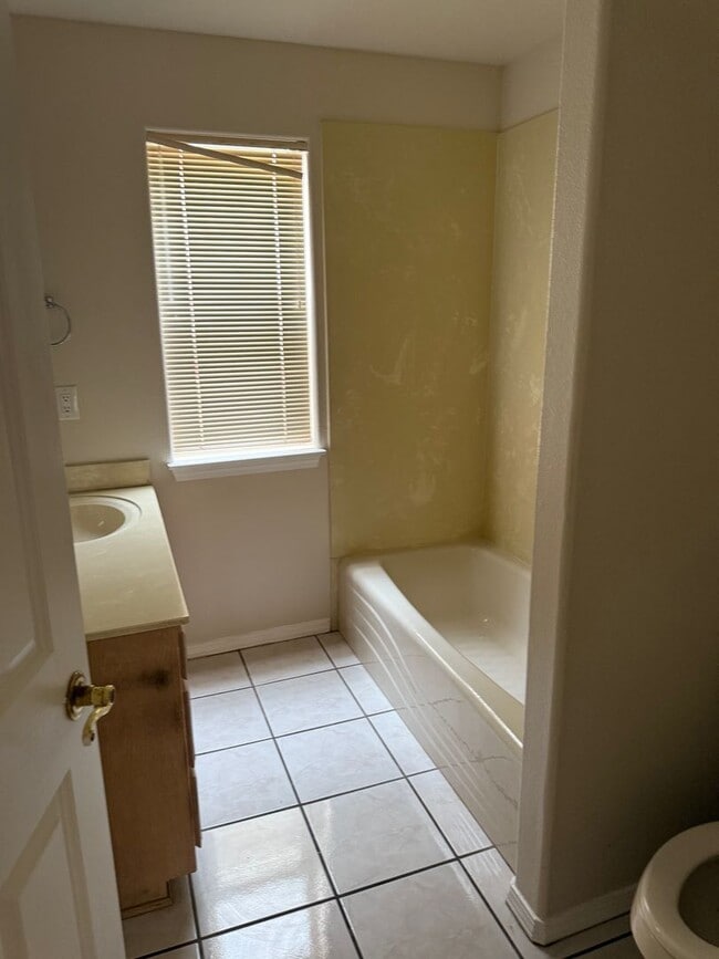 Building Photo - 5710 Balsa Ct