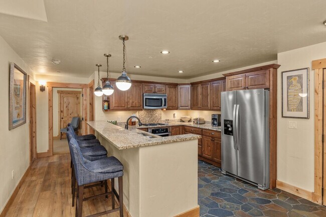 Building Photo - 2900 Blackhawk Ct