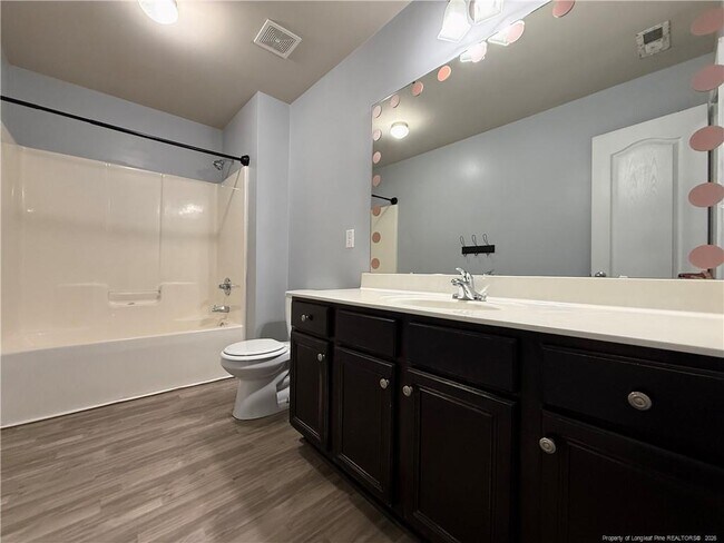 Building Photo - 260 Trenton Pl