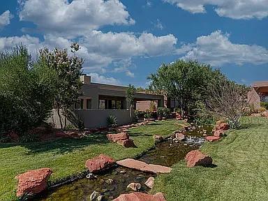 Building Photo - 2255 Tuweap Dr