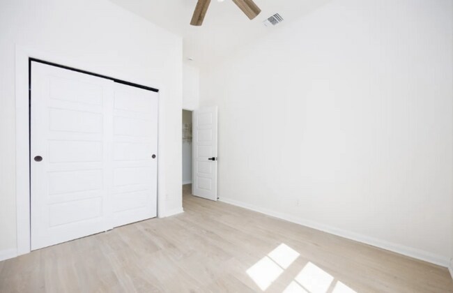 Building Photo - New built beautiful one-story home