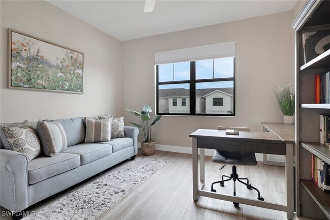 Building Photo - 12973 Pembroke Dr