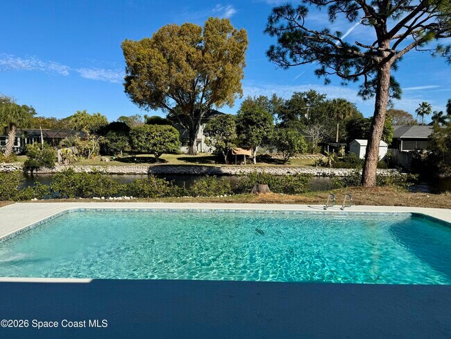 Building Photo - 540 Elliott Dr