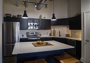 Building Photo - East End Lofts