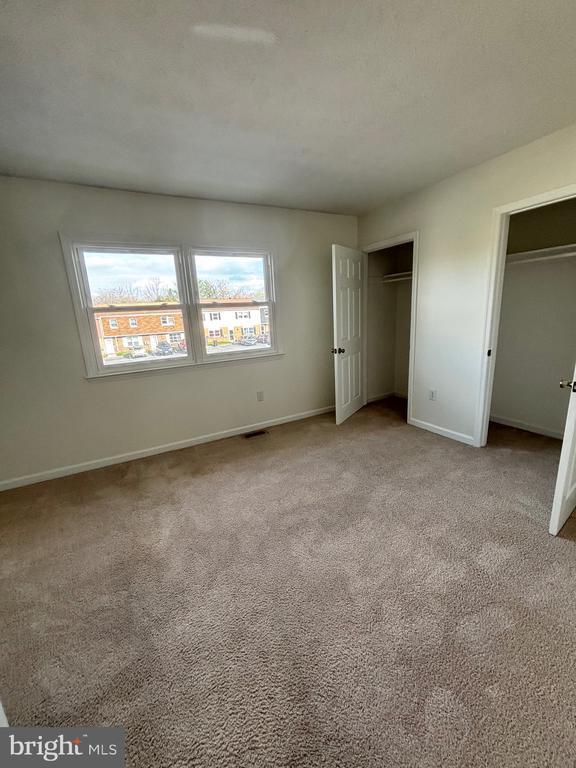 Building Photo - 109 Ash Hollow Dr