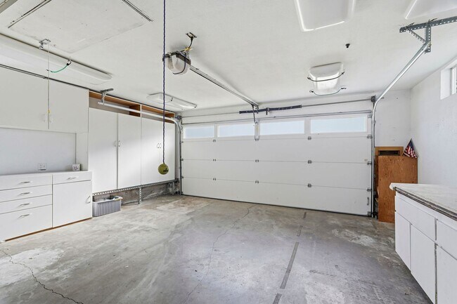 Building Photo - One-of-a-Kind Home with Pool, Gazebo, and Sunken Conversation Pit!