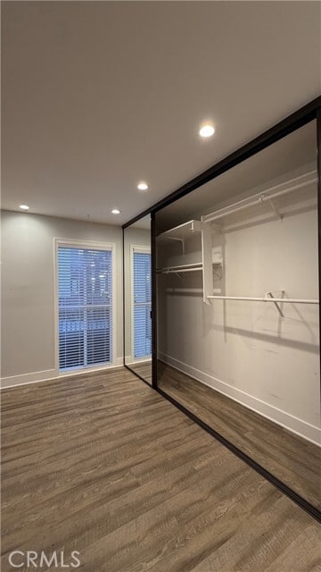 Building Photo - 7215 Marina Pacifica Dr N