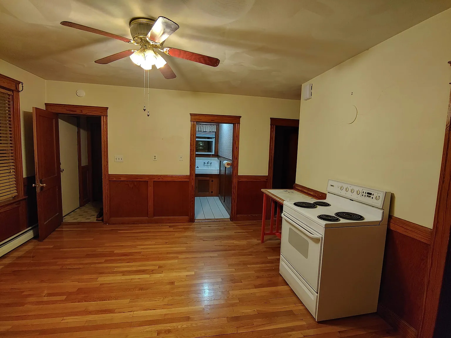 Building Photo - 18 Pearl St