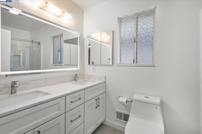 Building Photo - 1043 Bonner Ave