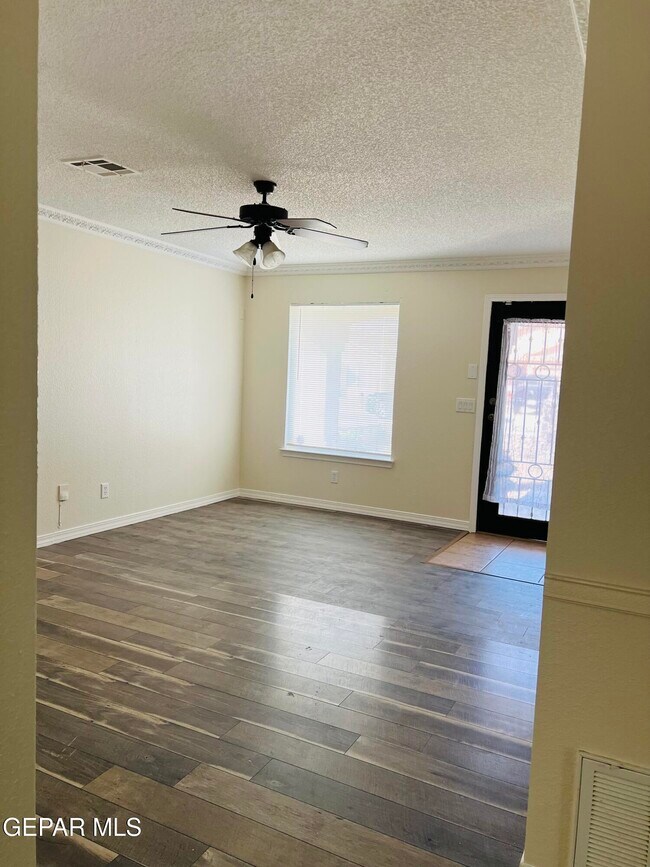 Building Photo - 14424 Jacinto Ramos Ave