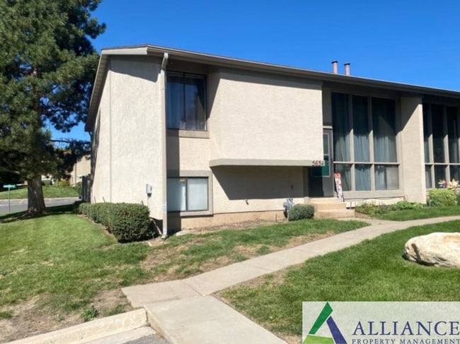 Primary Photo - 2 Weeks Rent Free! 4 Bed, 3 Bath Condo in South Ogden