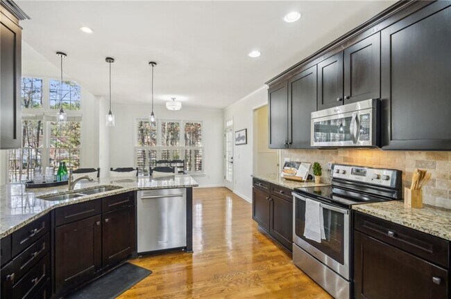 Building Photo - 7115 Doncaster Ct