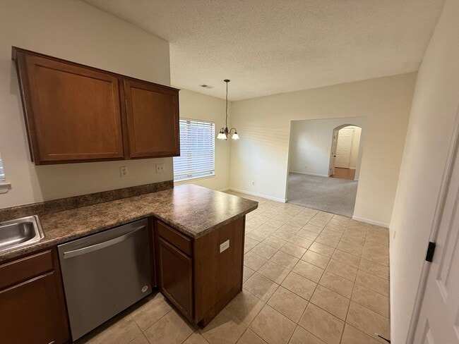 Building Photo - CORDOVA 3 BED 3 BATH RENTAL HOME NEAR SHEL...