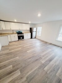 Building Photo - 1114 Bedford Ave