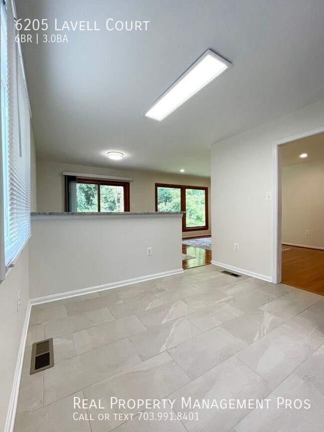Building Photo - 6205 Lavell Ct