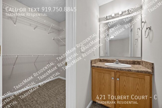 Building Photo - 421 Tolbert Ct