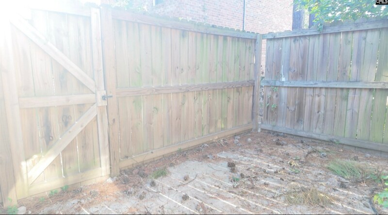 Building Photo - 529 Cambout St