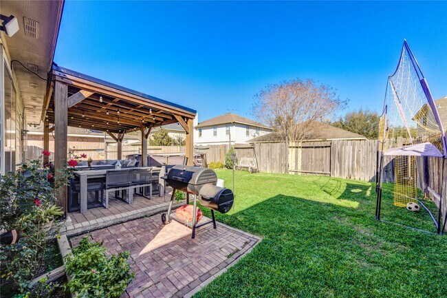 Building Photo - 25210 Hazel Ranch Dr