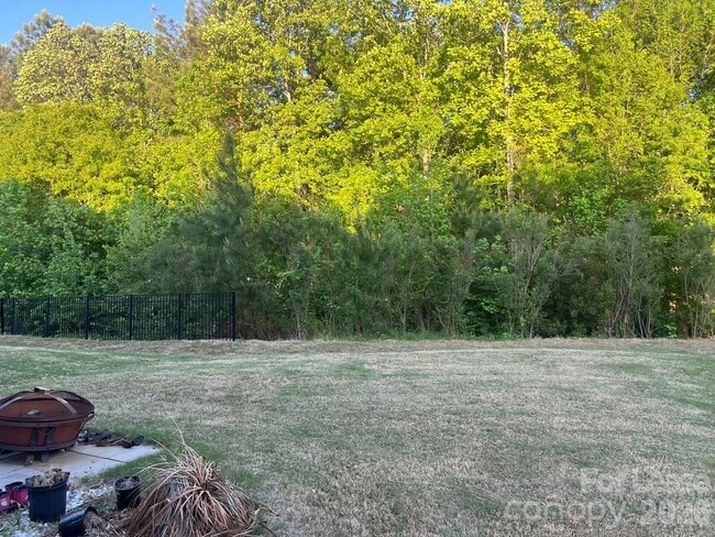 Building Photo - 11805 Clems Branch Dr