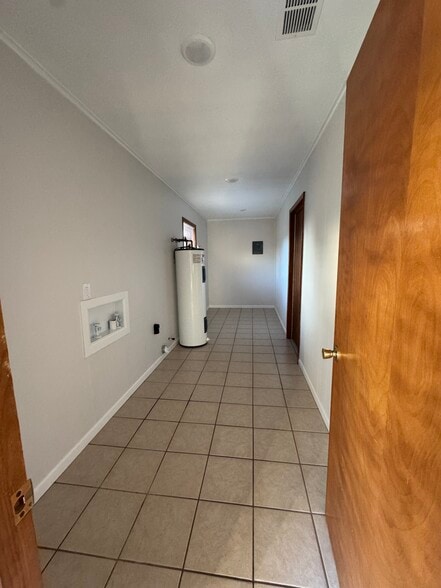 Laundry Room - 903 Corinth Rd