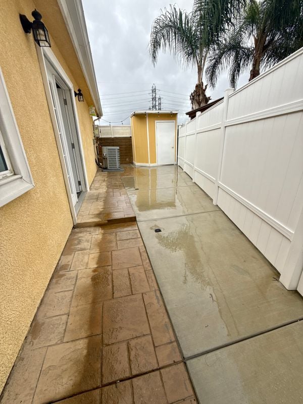 Building Photo - 10501 Angell St