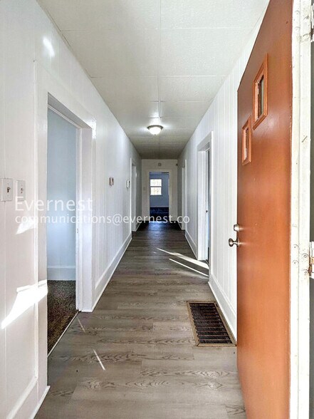 Building Photo - 613 N Jackson Ave