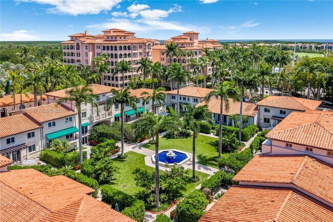 Building Photo - 13636 Deering Bay Dr
