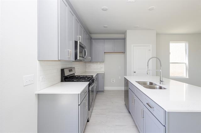 Building Photo - 1214 Aruba Ave