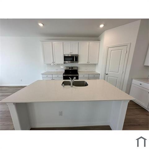 Building Photo - 336 Wentworth Dr