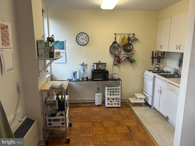 Building Photo - 2601 Pennsylvania Ave