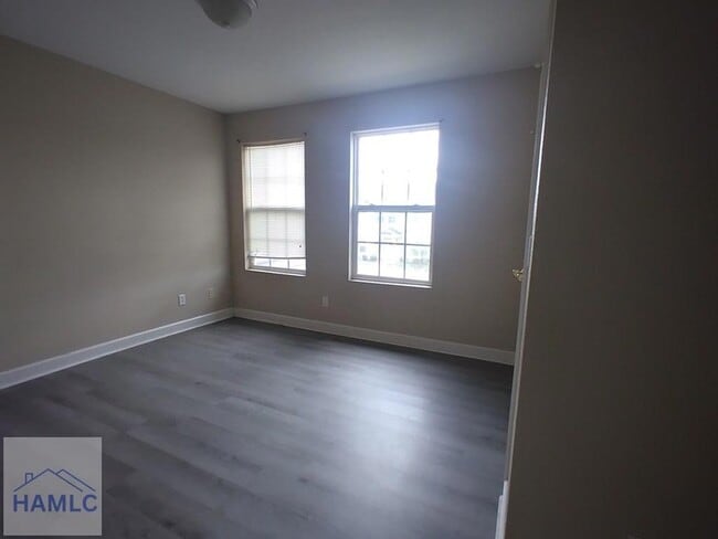 Building Photo - 114 Governors Blvd