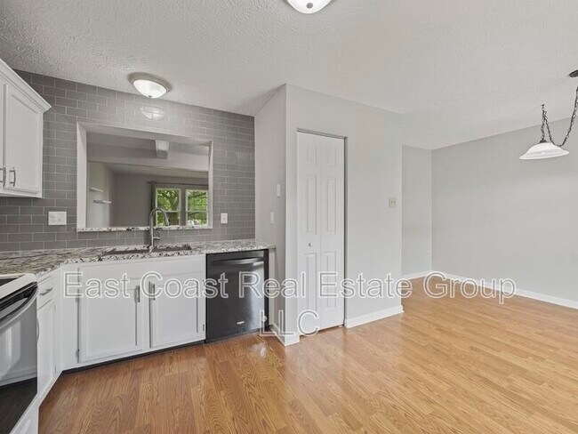Building Photo - 6786 Wood Duck Ct