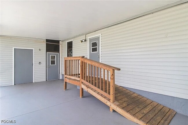 Building Photo - 5370 Country Field Cir