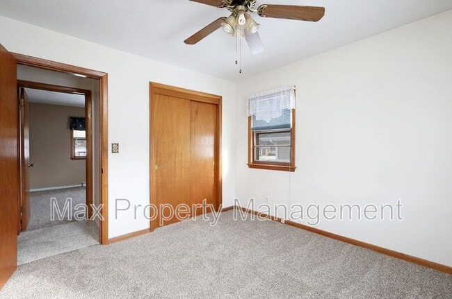 Building Photo - 3300 Bel Aire Rd