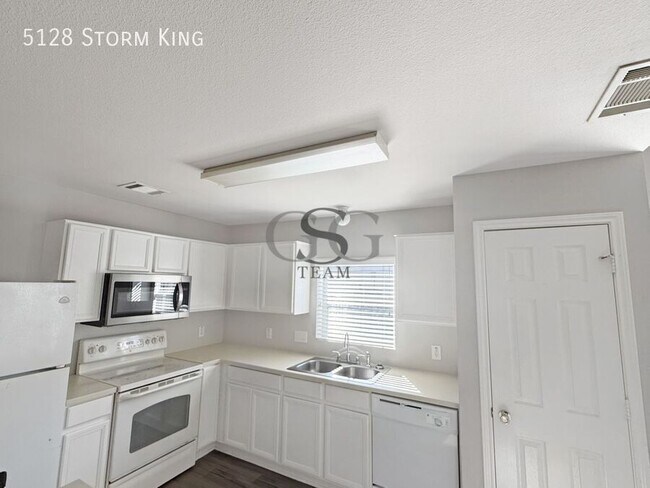 Building Photo - 5128 Storm King